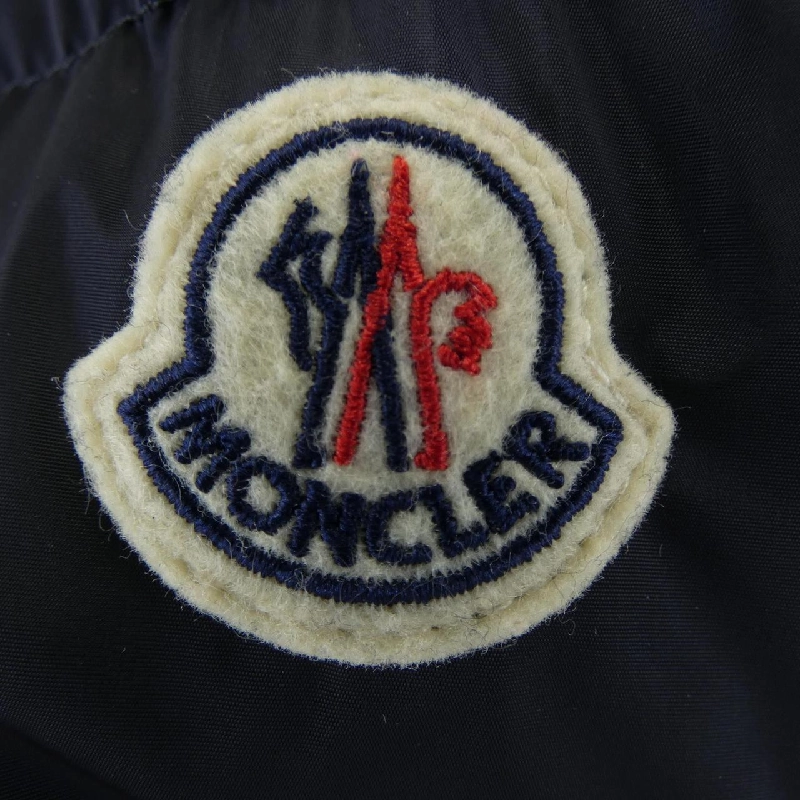 Áo khoác lông vũ MONCLER 639426