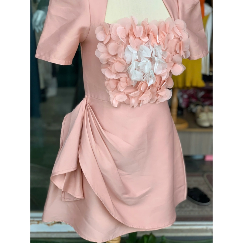 Chiếc váy hồng pastel đính hoa 3D xinh xắn  503159