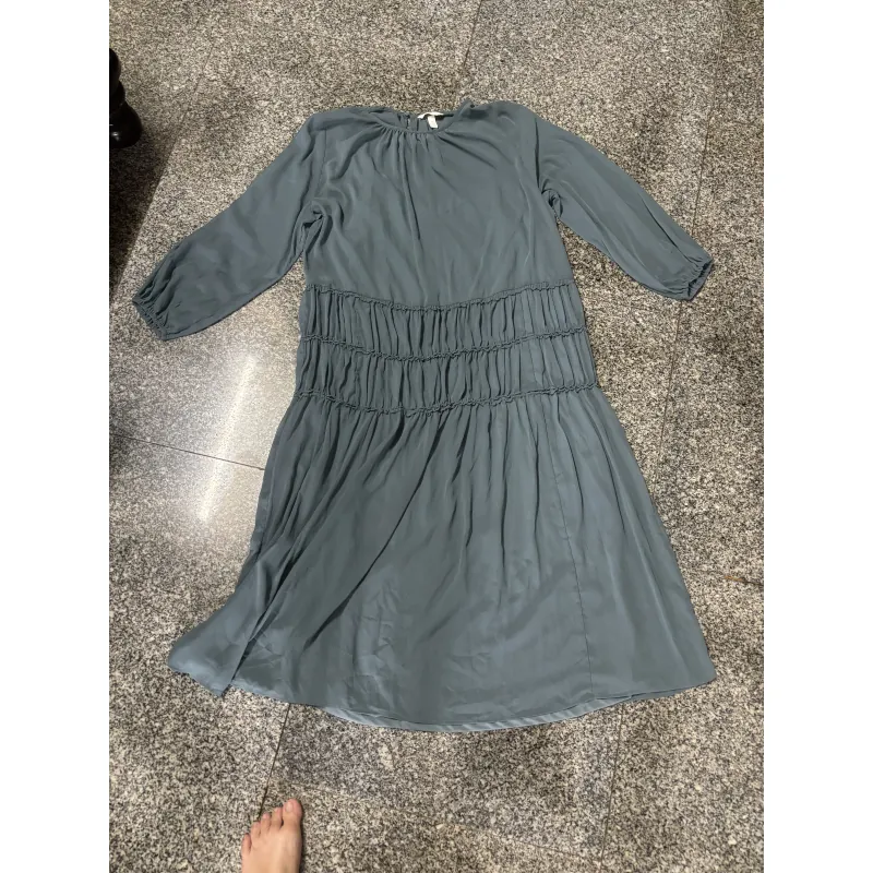 Đầm trung niên bigsize , 70kg trở xuống, hàng đã qua sử dụng 968792