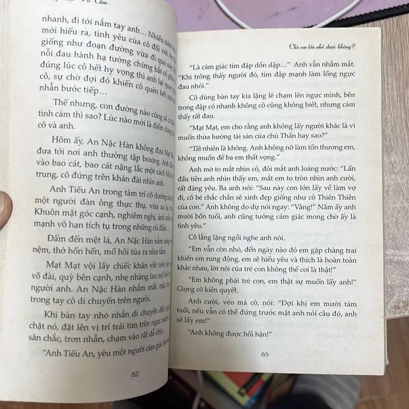 Chờ em lớn nhé được không 784956