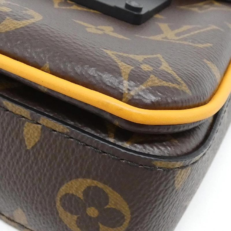 Túi đeo vai Louis Vuitton Monogram Macassar S-Lock Vertical Wearable Wallet M82535 - Hàng hiệu Authentic 802815
