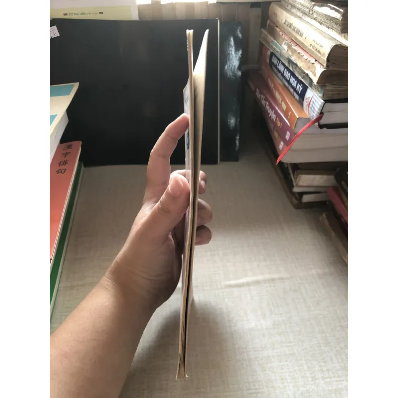 Cái sân chơi biết đi-Thơ Hoàng Tá 971360