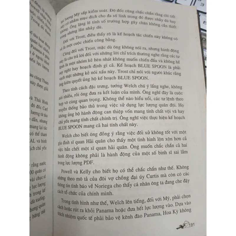 BAN LÃNH ĐẠO HOA KỲ TRONG CHIẾN TRANH VÙNG VỊNH - BOB WOODWARD 711804