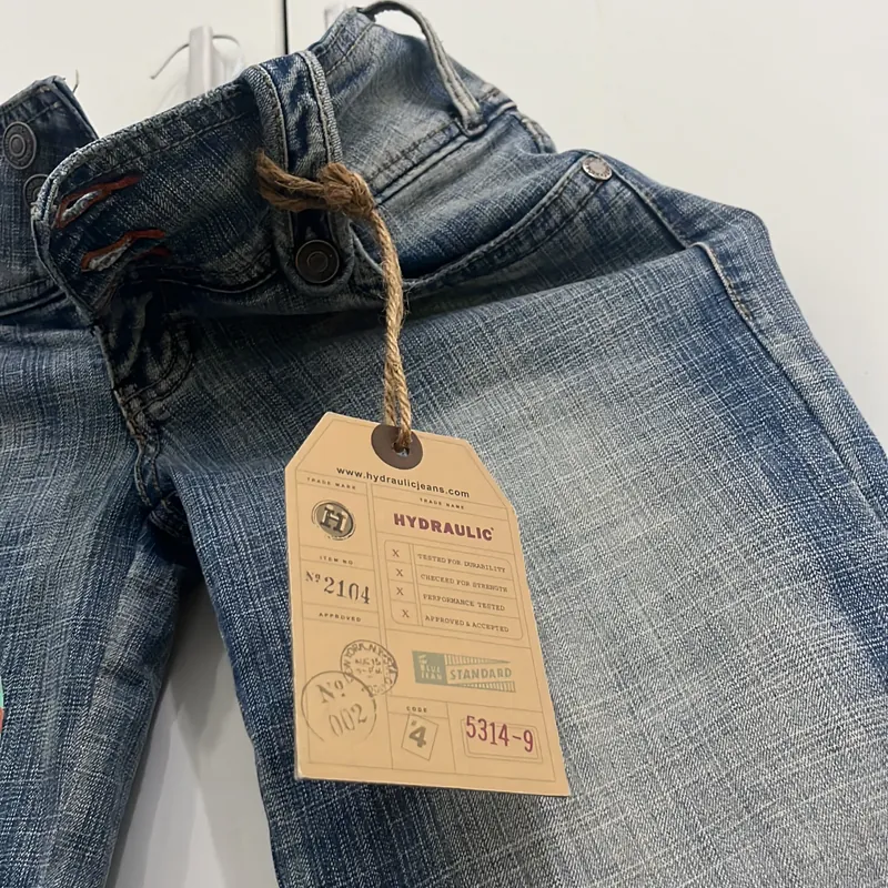 Quần jean Alex- nữ lưng trễ ống rộng 56- lưng 70-dài 90.Hàng xách tay từ Mỹ. Chưa sử dụng 565185