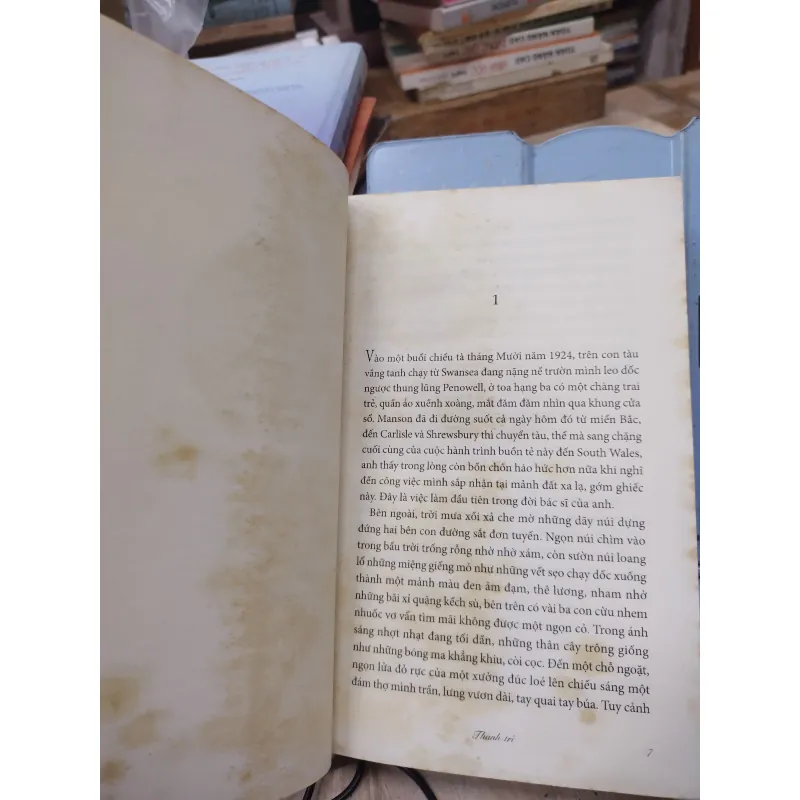 Sách: Thành Trì - TG: A.J. Cronin (B2) 799721