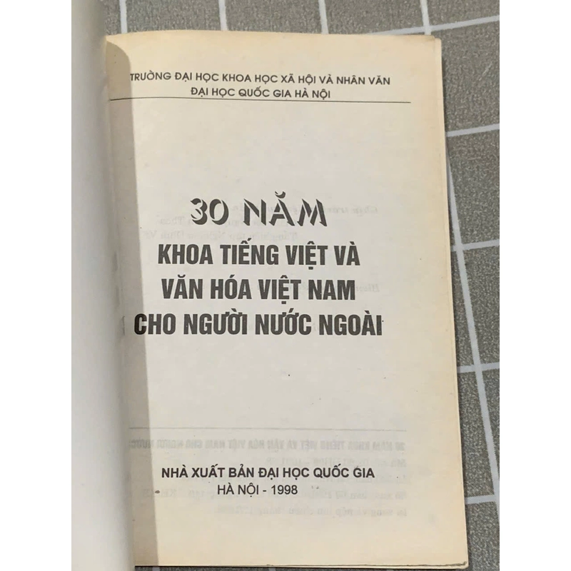 30 NĂM KHOA TIẾNG VIỆT VÀ VĂN HÓA VIỆT NAM CHO NGƯỜI  NƯỚC NGOÀI 545937