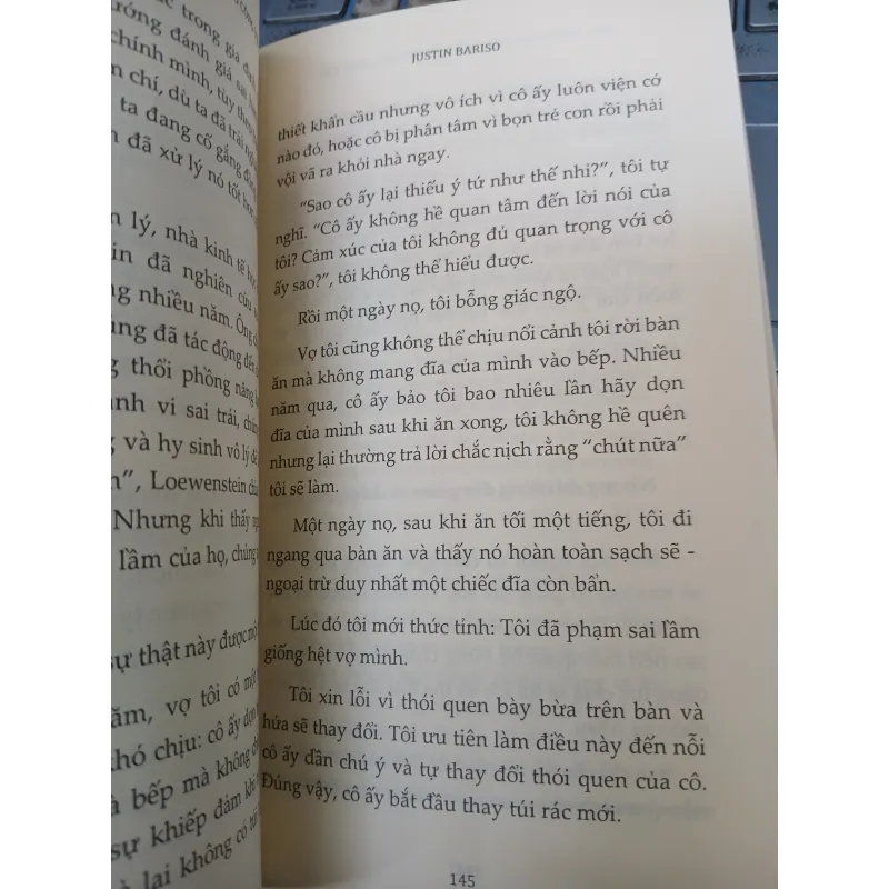 TRÍ THÔNG MINH XÚC CẢM TRONG CÔNG VIỆC - JUSTIN BARISO 1007135