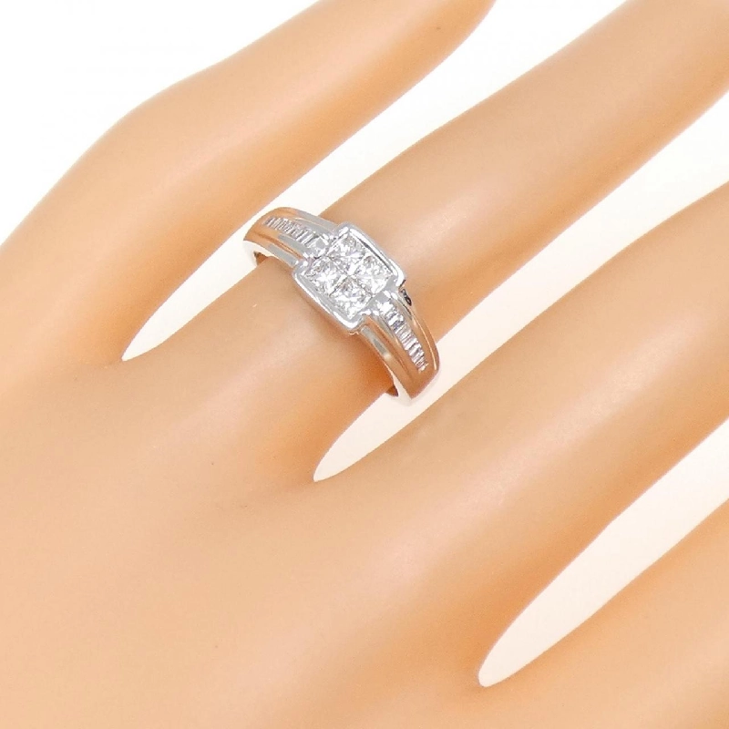 Nhẫn kim cương K18WG 0.50CT 671046