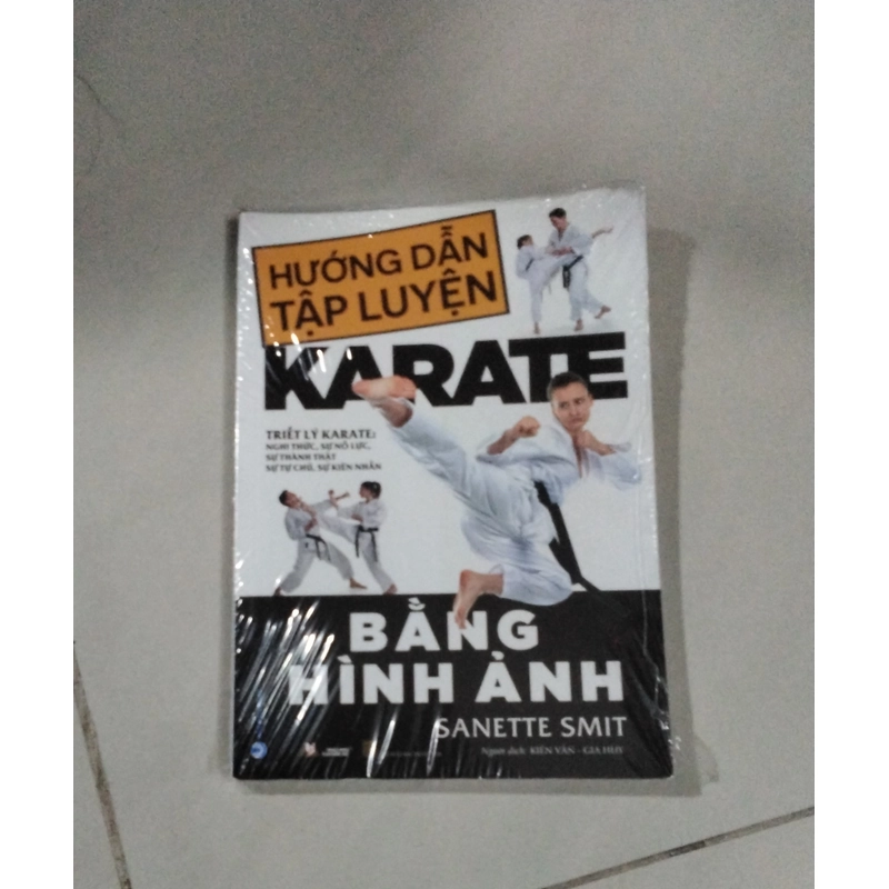Sách dạy võ karate tự học tại nhà 352734