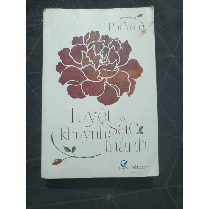 "Tuyệt sắc khuynh thành" - Phi Yên 470819