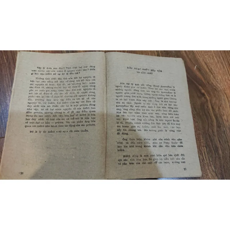 Những câu chuyện lý thú về Hóa học (Sách cũ sưu tầm) 648370