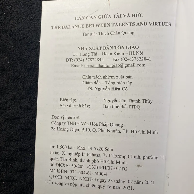 Cán cân giữa Tài và Đức- Thích Chân Quang 1044408