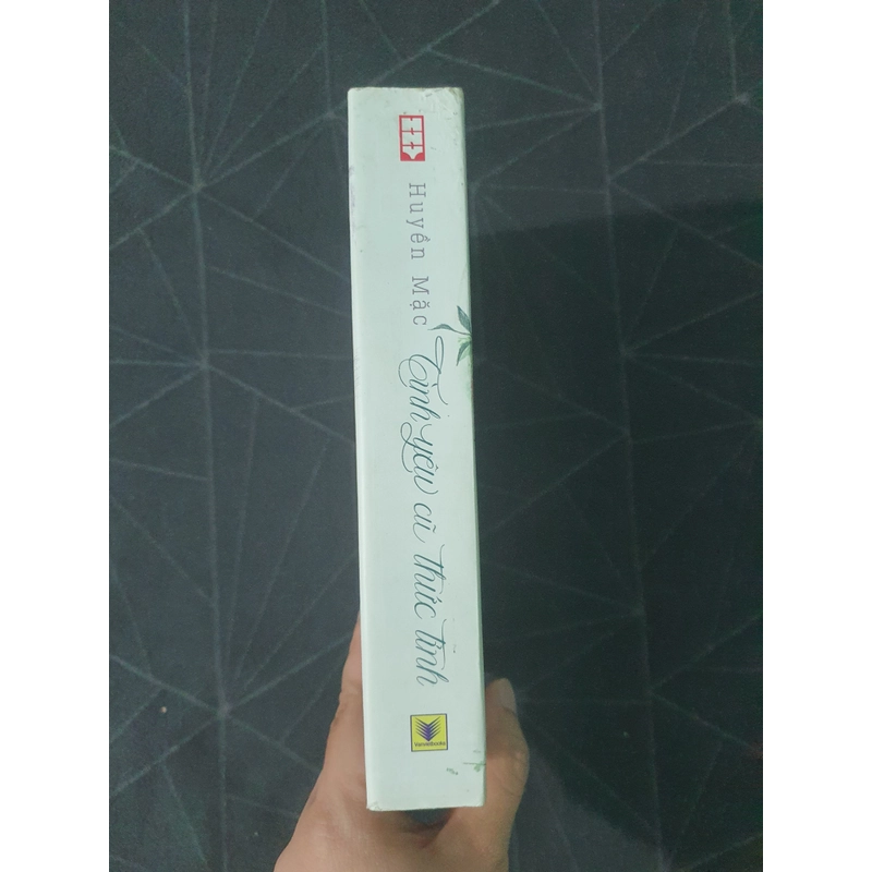 "Tình yêu cũ thức tỉnh" - Huyền Mặc 475592