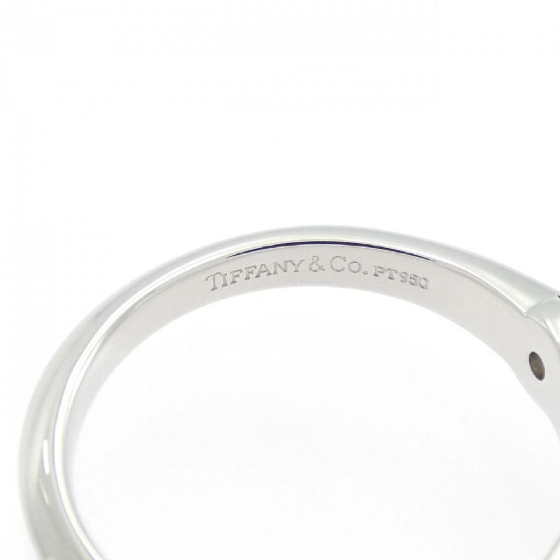 Nhẫn Solitaire Cổ Điển Tiffany 0.47CT E VS1 - Hàng hiệu Chính hãng 836099