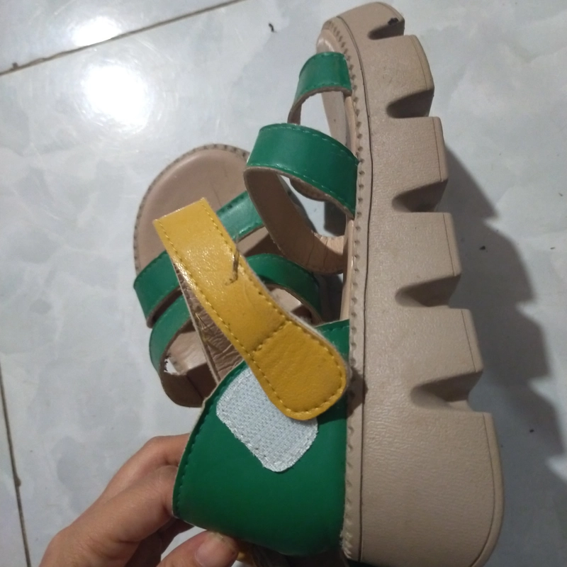 Giày sandal 539031