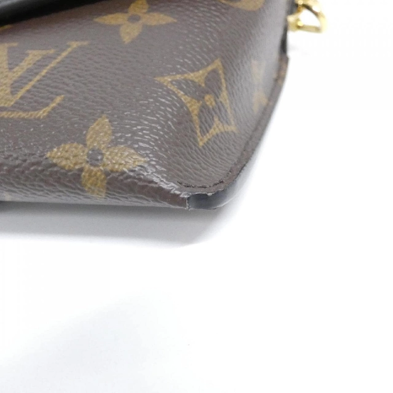 Túi đeo vai Louis Vuitton Monogram Padlock On Strap M80559 608695
