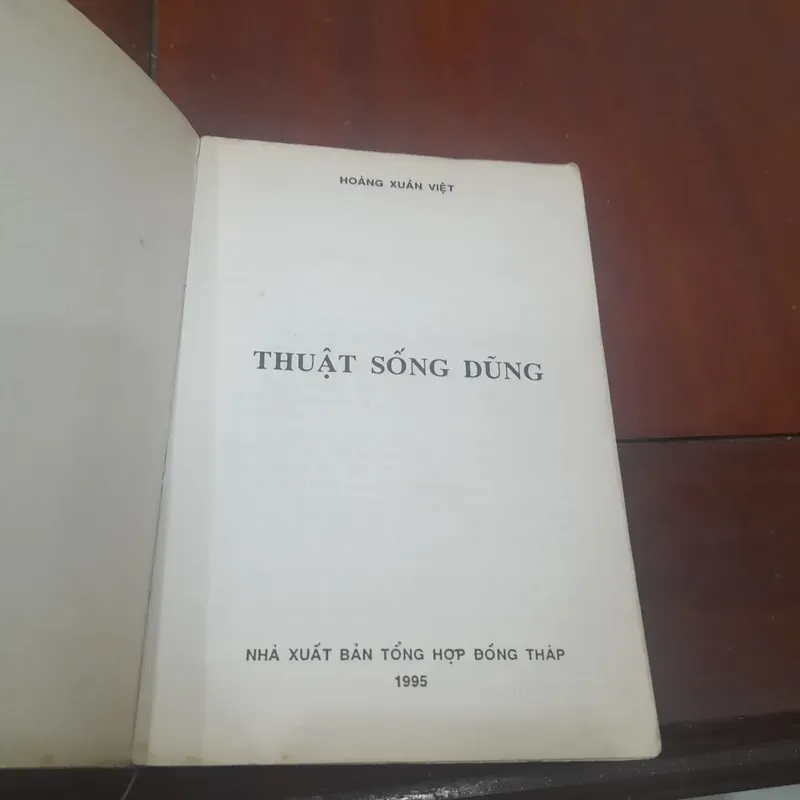 Hoàng Xuân Việt - THUẬT SỐNG DŨNG 646696