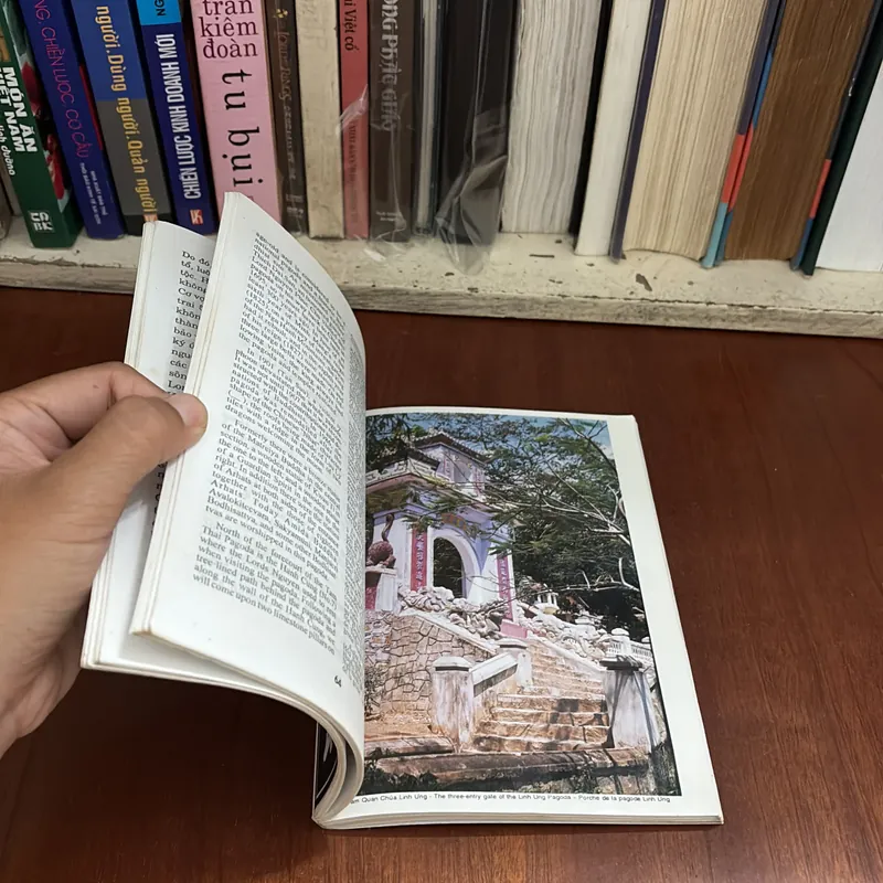 II Tựa sách: Ngũ Hành Sơn - Nguyễn Trọng Hoàng - 1997 599491