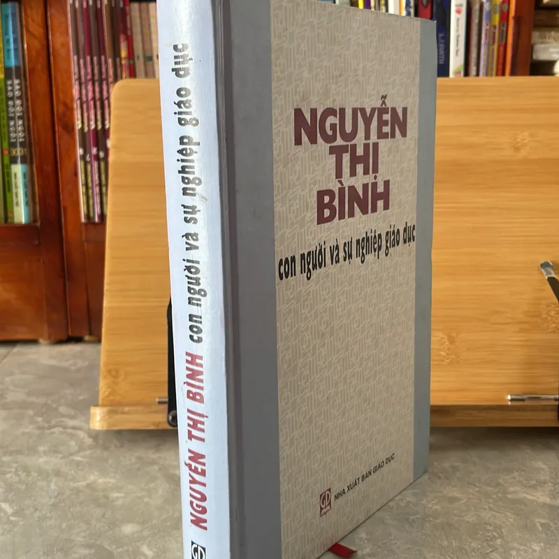 Nguyễn Thị Bình con người và sự nghiệp giáo dục 608192
