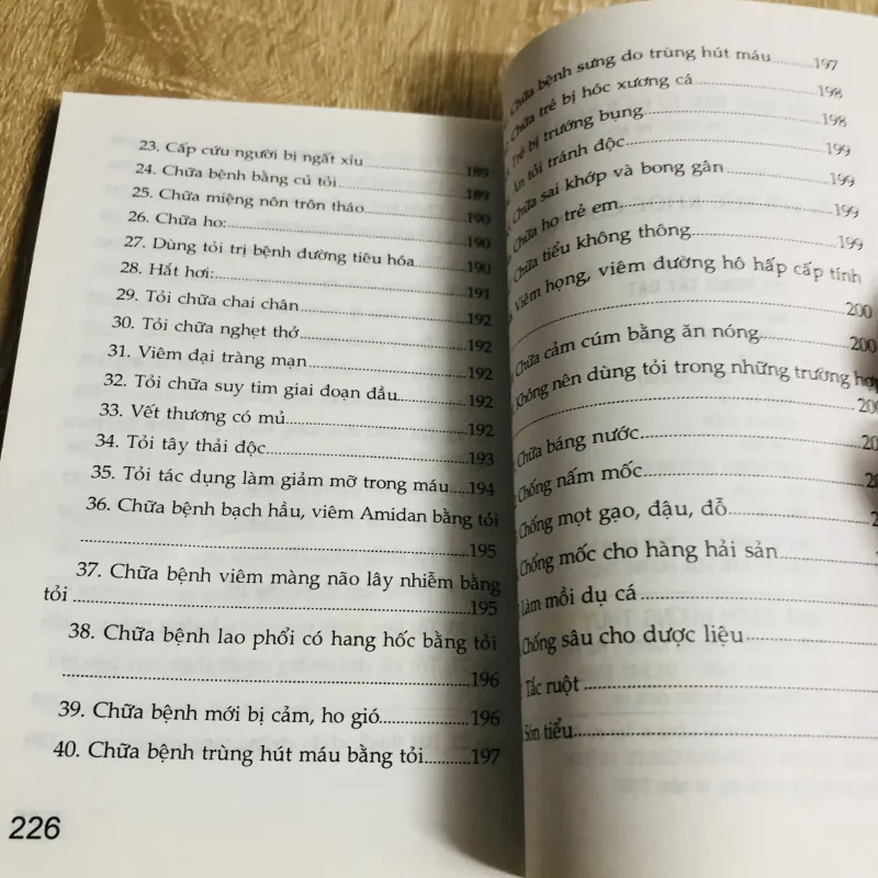 TỎI VỚI SỨC KHỎE CON NGƯỜI - 400 BÀI THUỐC TRỊ BỆNH  1017594