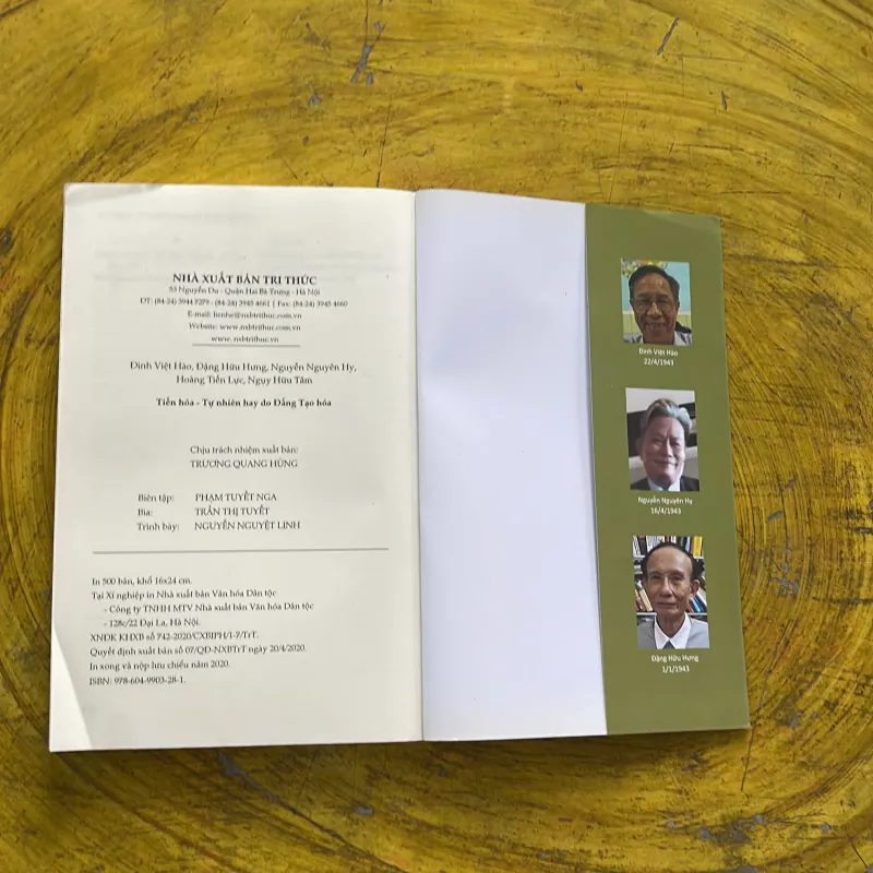 TIẾN HOÁ TỰ NHIÊN HAY DO ĐẤNG TẠO HOÁ nhiều tác giả  937530