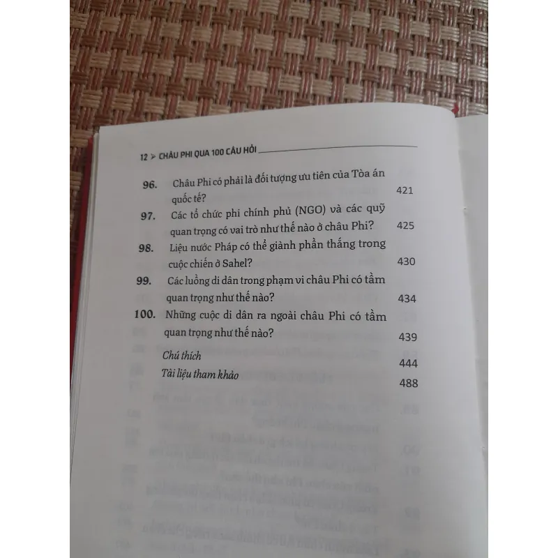 CHÂU PHI QUA 100 CÂU HỎI 779060