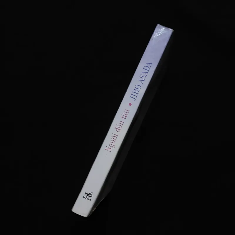 [Sách Cũ] Người Đón Tàu - Jiro Asada 601455
