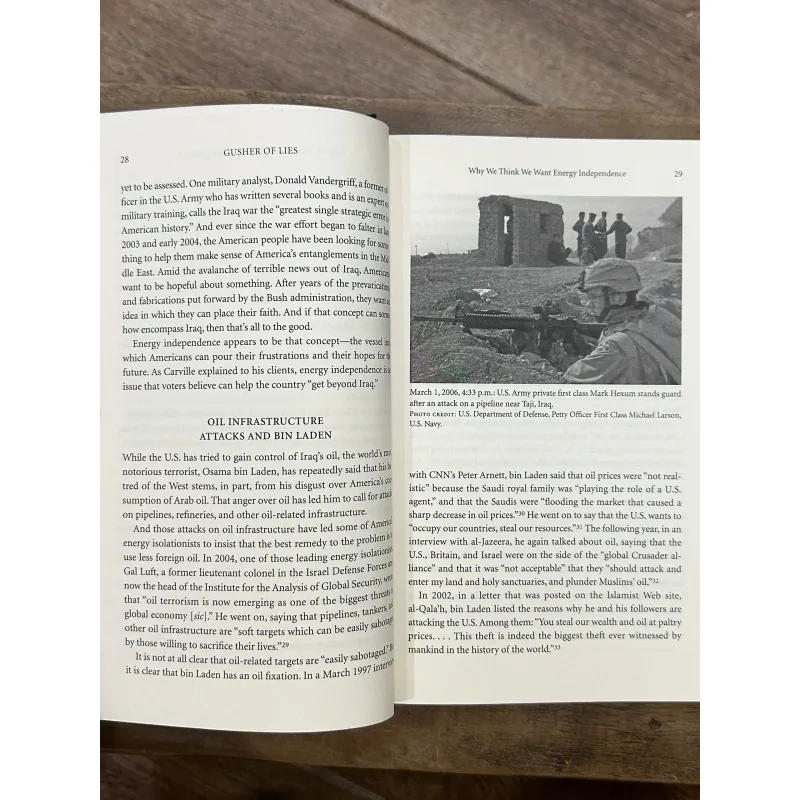 Gusher of Lies: The Dangerous Delusions of "Energy Independence" - Robert Bryce 734876