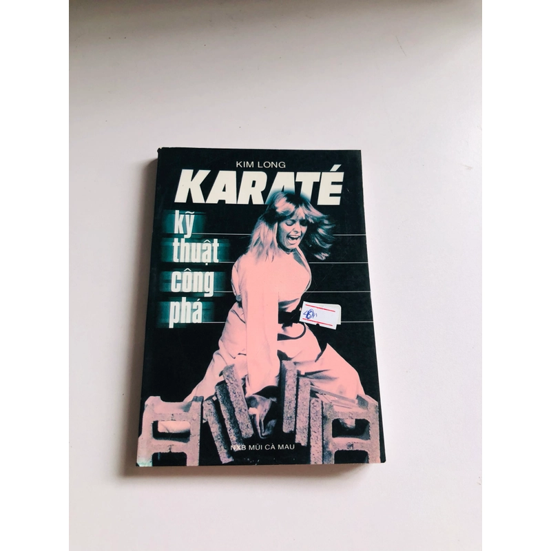 KARATE KỸ THUẬT CÔNG PHÁ - 210 trang, nxb: 2000 542367