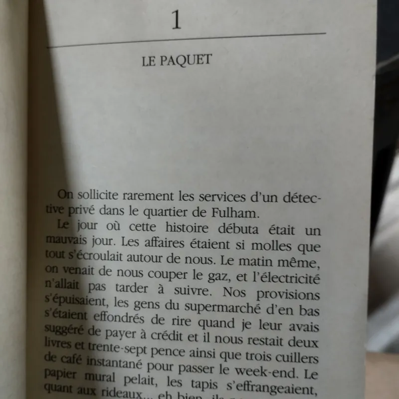 cuốn sách "Le Faucon Malté" (Chim Ưng Malta) của tác giả Anthony Horowitz. 563760