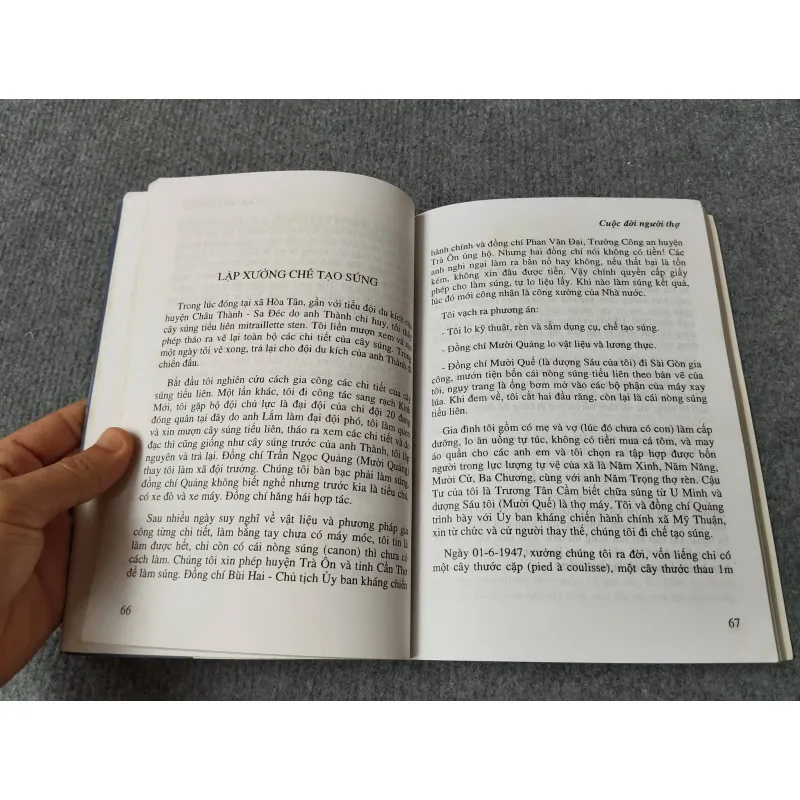 LÊ MINH ĐỨC CUỘC ĐỜI NGƯỜI THỢ (TỰ TRUYỆN) 729275