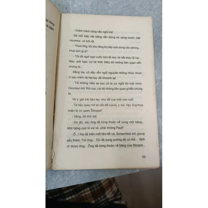 PATRICH MODIANO PHỐ NHỮNG CỬA HIỆU U TỐI ( Tiểu thuyết) 697278