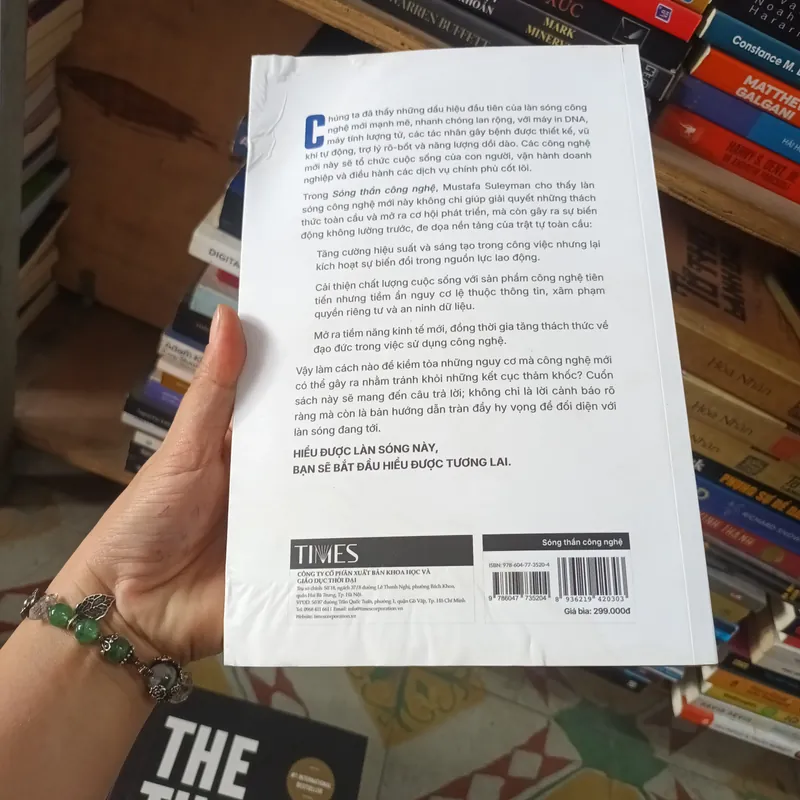 Sóng Thần Công Nghệ - Mustafa Suleyman 695630