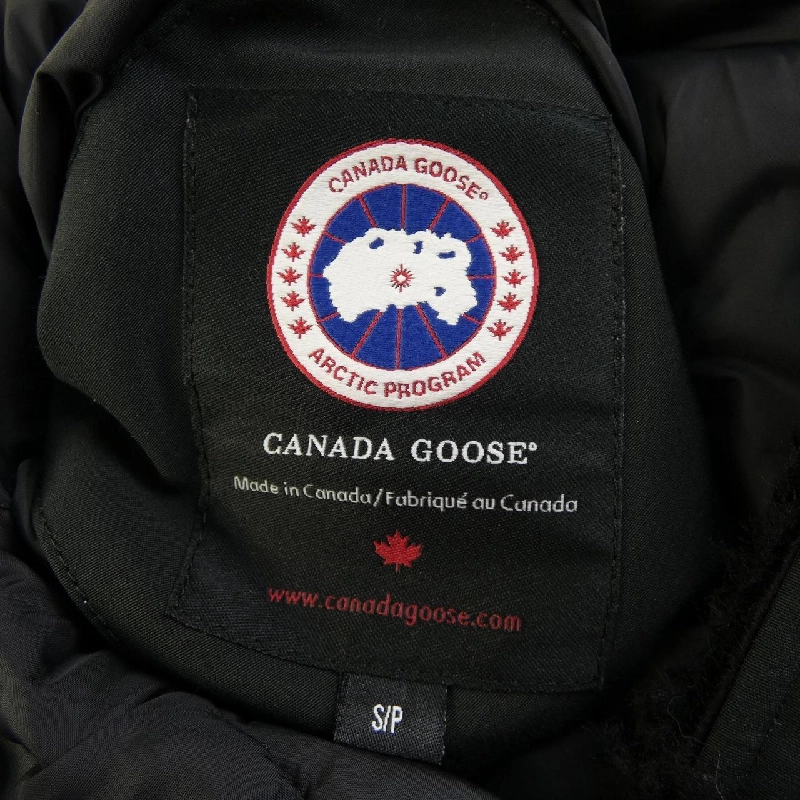 Áo khoác lông Canada Goose - Hàng hiệu Authentic 825852