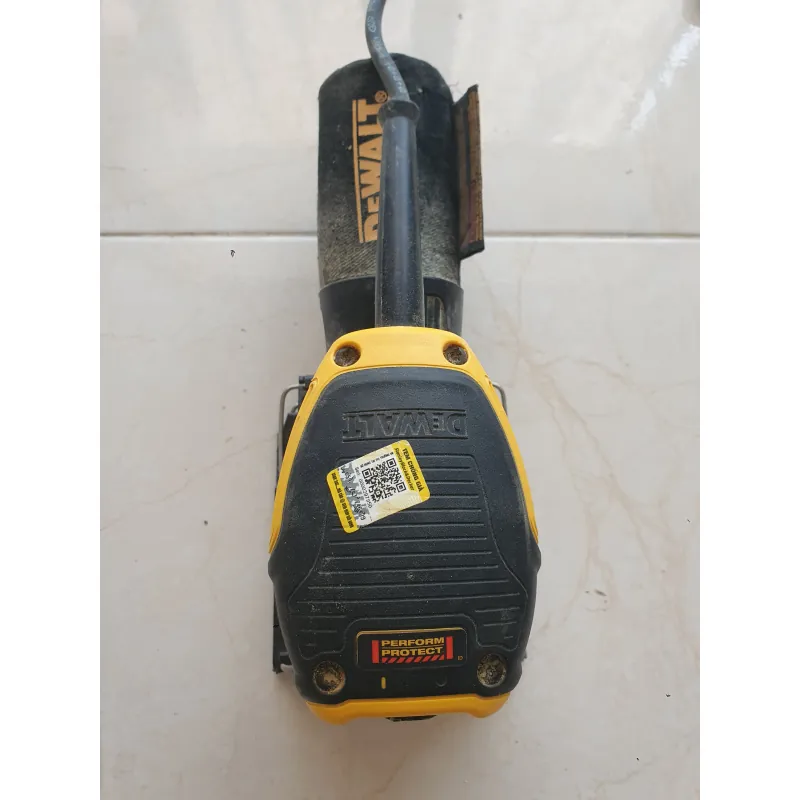 Máy chà  nhám vuông Dewalt 995248