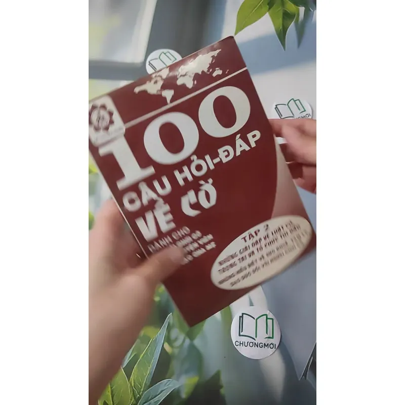 100 Câu Hỏi-Đáp Về Cờ - Tập 2 - Lê Chân Huy 997788