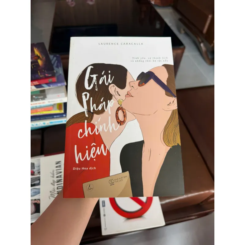 GÁI PHÁP CHÍNH HIỆU – Laurence Caracalla - K3 1006678