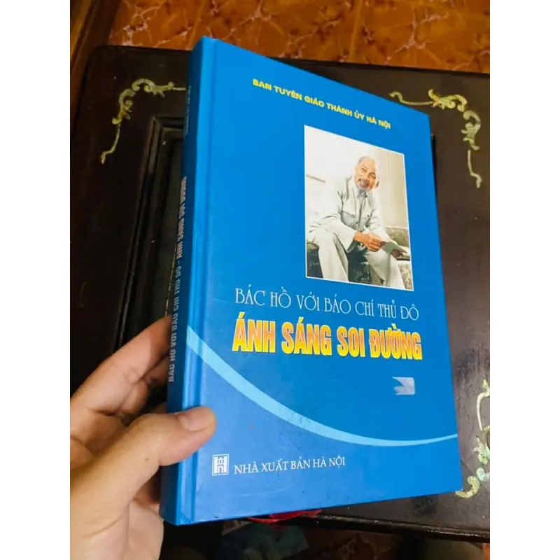 Bác Hồ với báo chí Thủ đô - Ánh sáng soi đường#HATRA 1010912