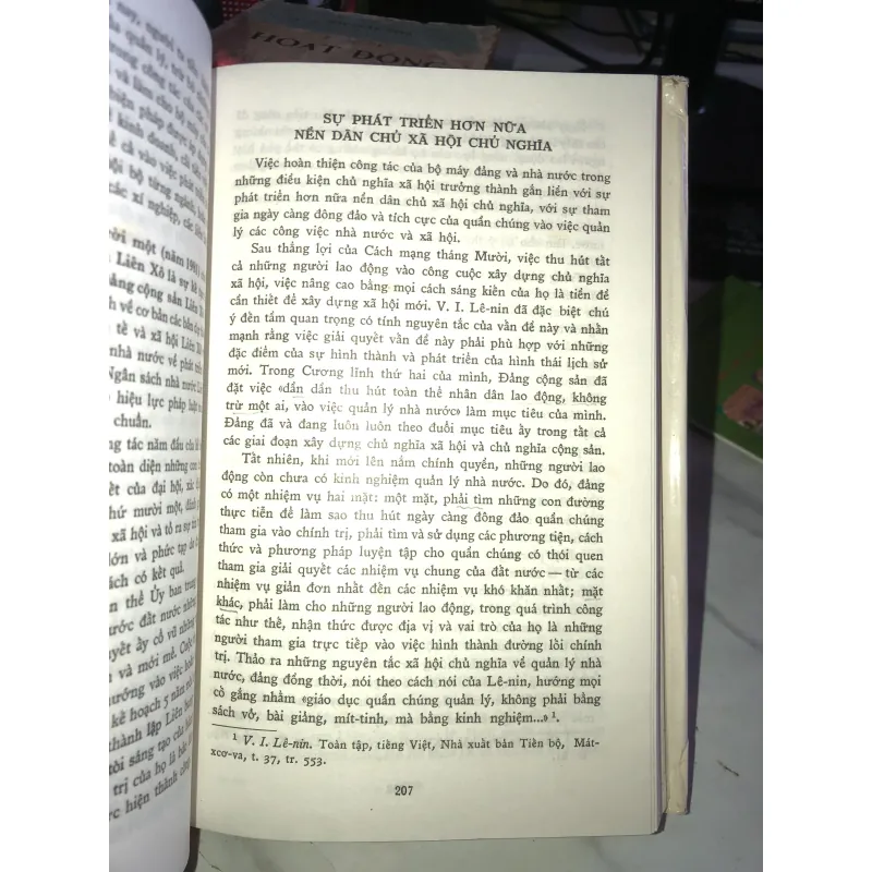 Những vấn đề công tác của bộ máy Đảng và nhà nước - C.U. Tréc-nen-cô 1005404