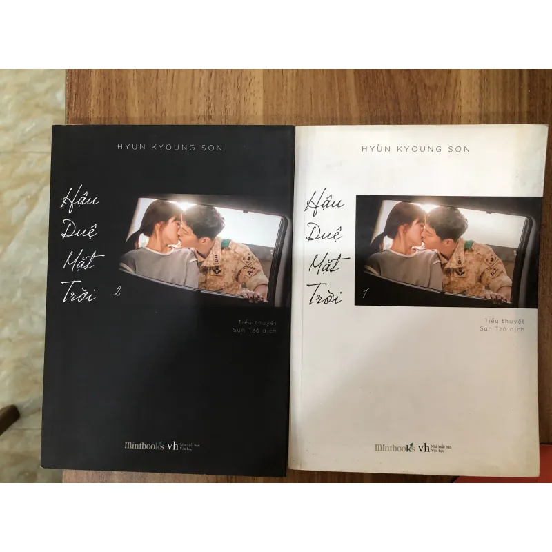 Combo 2 tập Hậu duệ mặt trời 997928