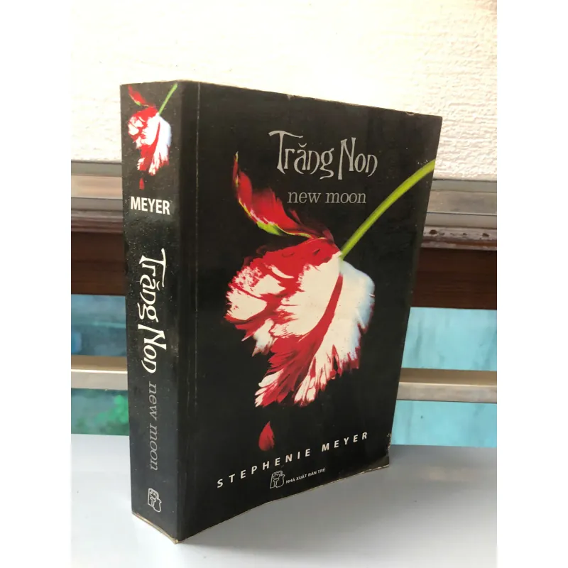 Trăng Non (New Moon) Stephenie Meyer 689156