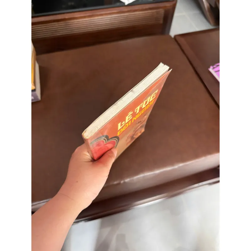 LỄ TỤC ĐỜI NGƯỜI (VƯƠNG TUYỀN)- K5 1031237