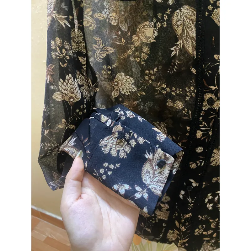 Áo sơ mi Mango Floral Flowy màu đen size S 592842