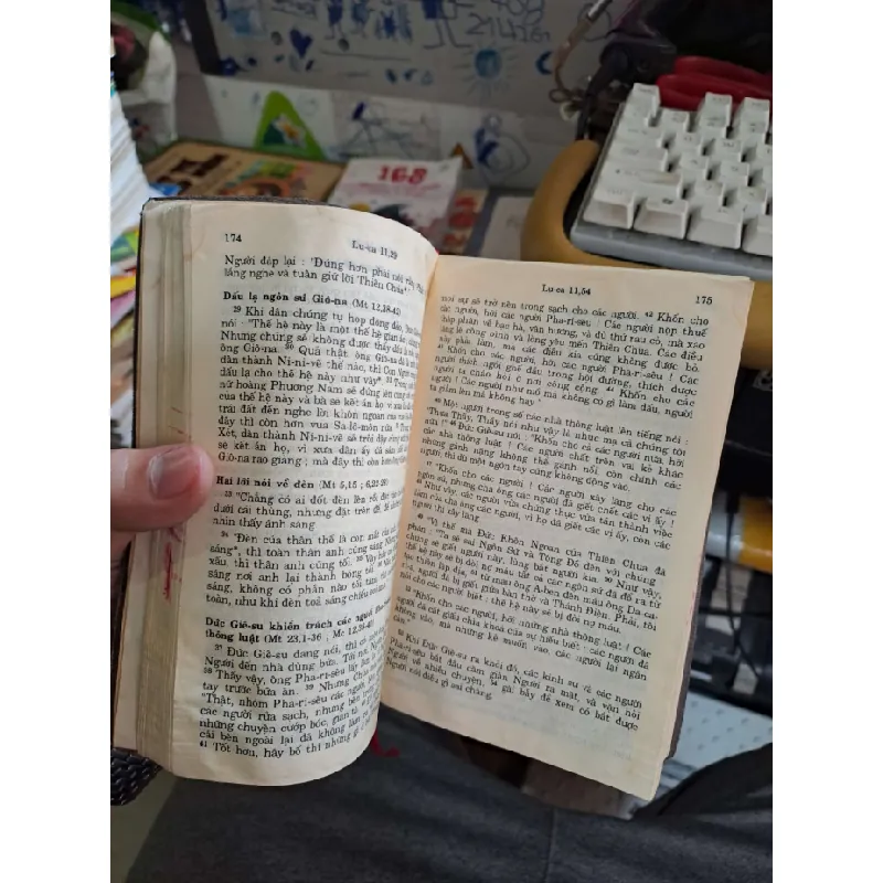 Kinh thánh tân ước - mới 80% ố ẫm - TÂM LINH - TÔN GIÁO - THIỀN - HCM0111 629654