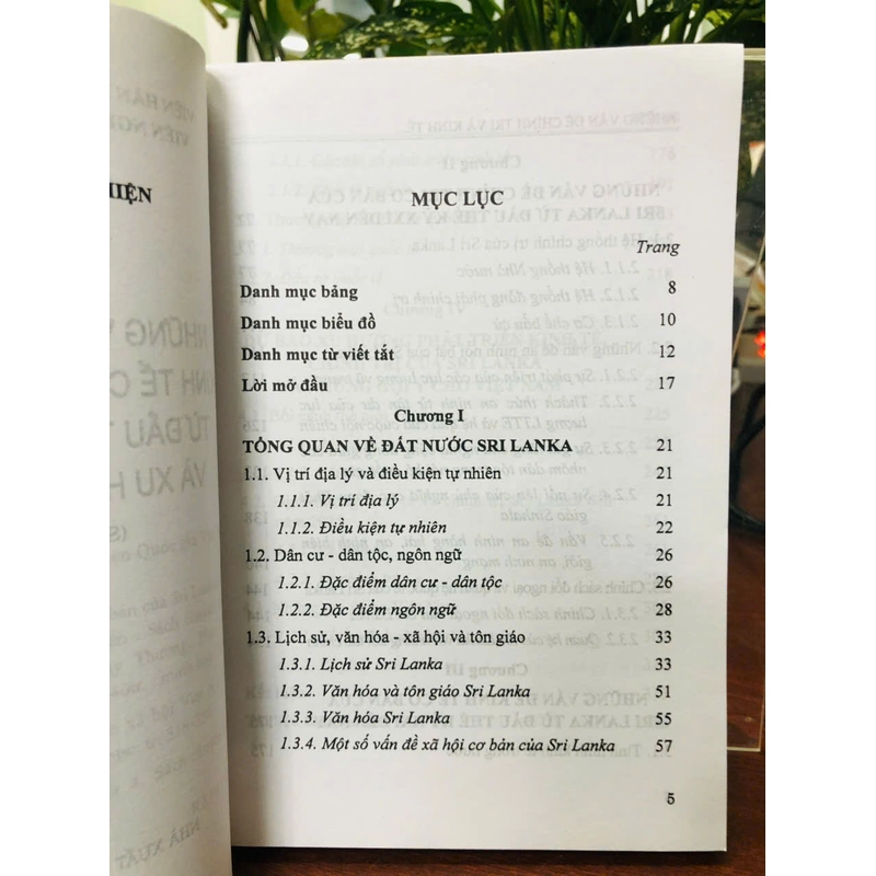 NHỮNG VẤN ĐỀ CHÍNH TRỊ VÀ KINH TẾ CƠ BẢN CỦA SRI LANKA 542055