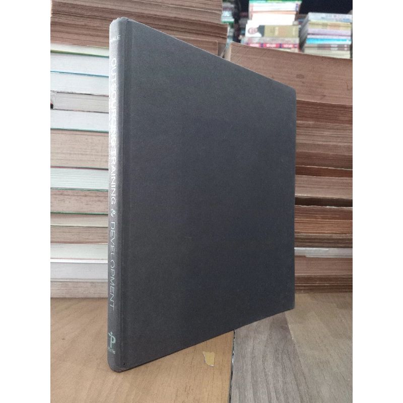 Outsourcing Training and Development - Judith Hale 792133