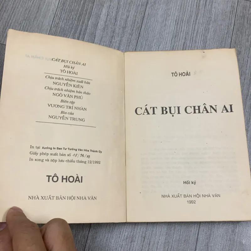 Cát bụi chân ai - tô hoài, hồi ký. 10a2 1025745