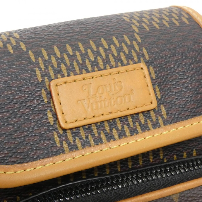 Túi đeo chéo Louis Vuitton Damier Giant (LV Squared) Amazon Messenger N40357 613333