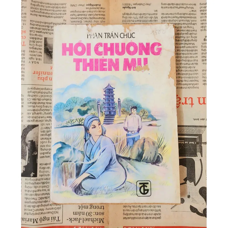 Tiểu thuyết HỒI CHUÔNG THIÊN MỤ (Phan Trần Chúc) - 186 trang 993525