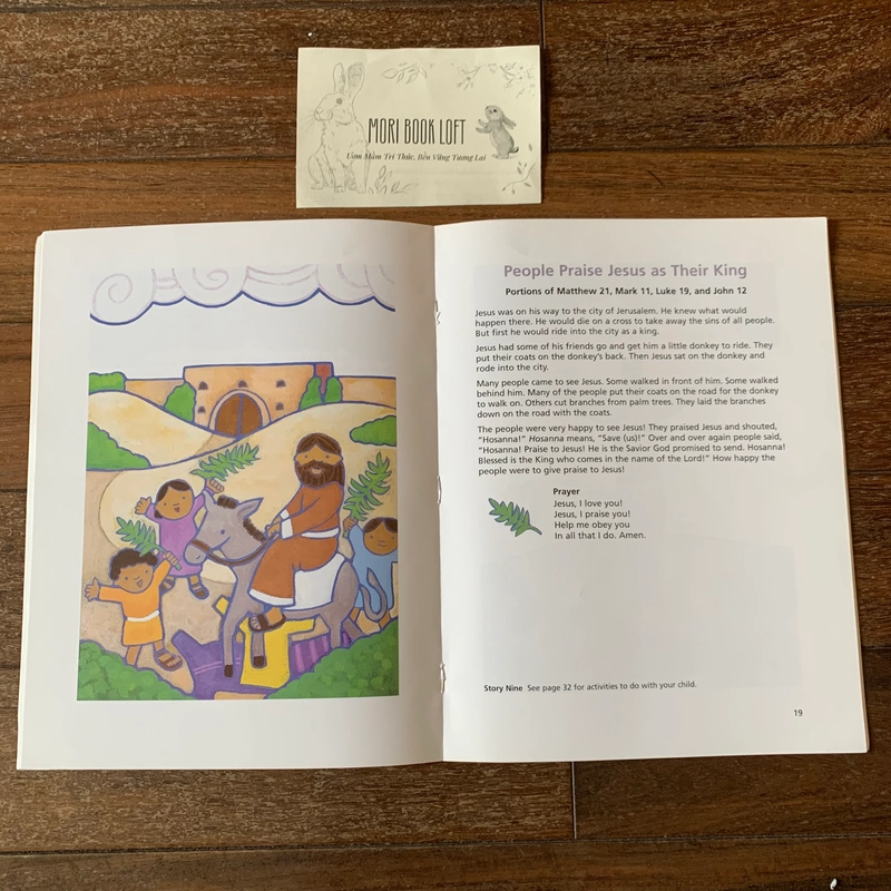 Sách tranh tiếng anh God Shows Us His Love: Twelve Stories for Three-Year-Olds, Used 478713